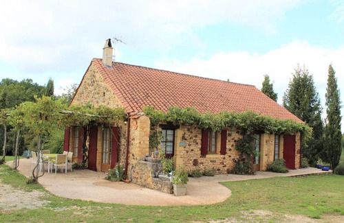 Mazeyrolles House | 85 m² House ∙ 2 bedrooms ∙ 4 guests