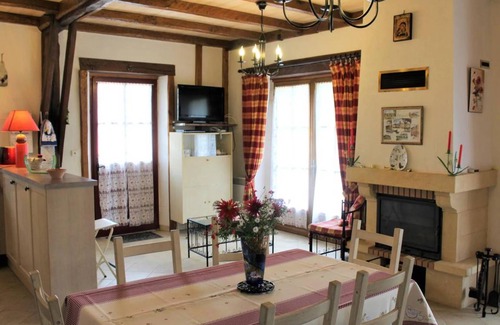 Mazeyrolles House | 85 m² House ∙ 2 bedrooms ∙ 4 guests