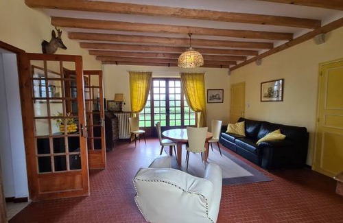 Paulnay House | 85 m² House ∙ 2 bedrooms ∙ 6 guests
