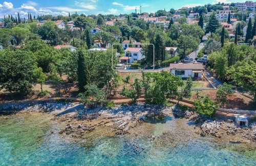 Njivice House | 85 m² House ∙ 2 bedrooms ∙ 4 guests
