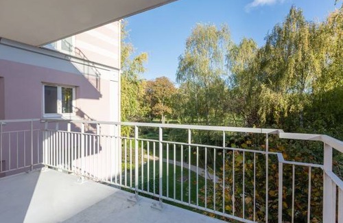 L'Hay-les-Roses Apartment | 86 m² Apartment ∙ 3 bedrooms ∙ 2 guests