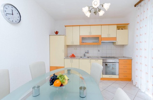 Povile Apartment | 86 m² Apartment ∙ 3 bedrooms ∙ 5 guests
