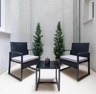 Hundsturm Apartment | 86 sqm with private courtyard - 3 Bedrooms