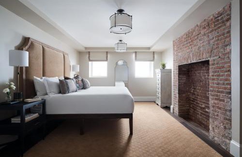 Historic District Hotel | 86 State Circle - Luxury Boutique Hotel