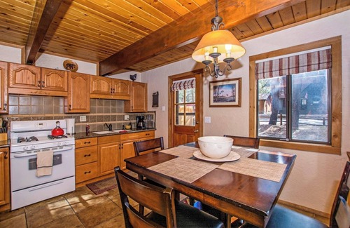 Big Bear Cabin | 88 Acres Cottage in Big Bear w HotTub