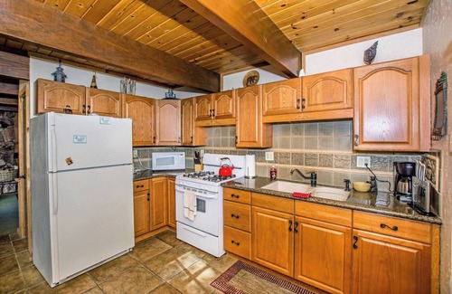 Big Bear Cabin | 88 Acres Cottage in Big Bear w HotTub