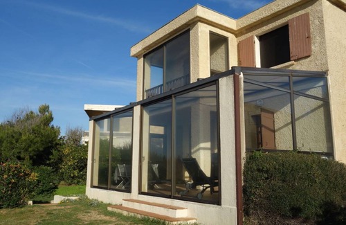 Six-Fours-les-Plages Other | 88 m² Accommodation ∙ 3 bedrooms ∙ 6 guests