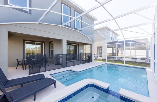 Davenport House | 8933CCD-The Retreat at ChampionsGate by RedAwning