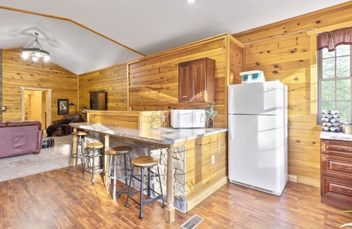 Walker Lake Cabin | 8bd w/ Hottub & Large Game Room | Walker Lake
