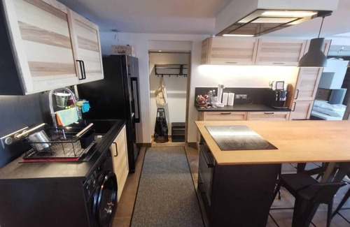 Arc-2000 Apartment | 8th floor, view mountain, balcony, tv, 56m², Les Arcs