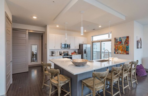 Berry Hill Apartment | 8th South Modern Condo Near Downtown
