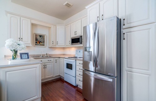 New Tecumseth House | ✦9 Bedrooms ✦8,400 sqft Farm House ✦28 Acres ✦1 Hr from Toronto