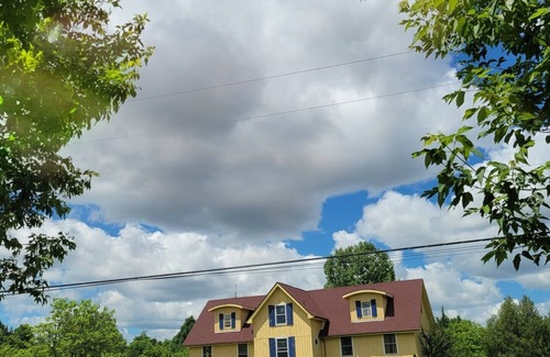 New Tecumseth House | ✦9 Bedrooms ✦8,400 sqft Farm House ✦28 Acres ✦1 Hr from Toronto
