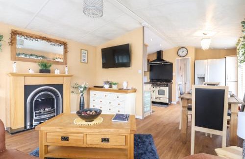 Clacton-on-Sea House | 9 Birch Grove