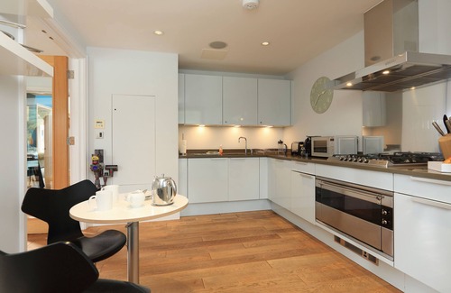 Dartmouth Cottage | 9 DART MARINA, family friendly, luxury holiday cottage in Dartmouth