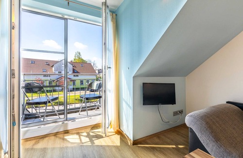 Pepelow Apartment | (9) Group booking up to 15 persons (upper floor) - Ostseeferienhaus Drachenflieger