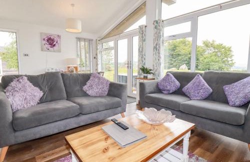 Dobwalls House | 9 Horizon View