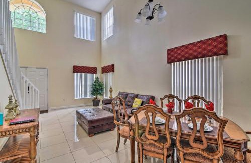 Highgate Park House | 9 Mi to Disney Family Home with Private Pool!
