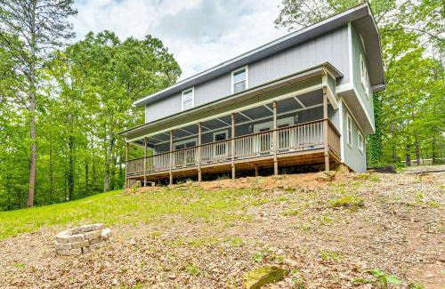 Murphy House | 9 Mi to Dtwn Murphy Secluded Tri-State Stay!