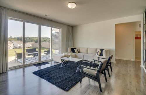 Mount Holly House | 9 Mi to Natl Whitewater Center! Sleek Family Home