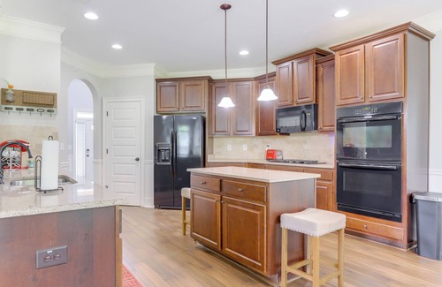 Fayetteville House | 9 Mi to Trilith Studios: Gem in Fayetteville!