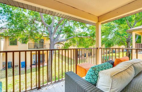 Regal Palms House | 9 Mi to WDW Townhouse with Balcony in Davenport!