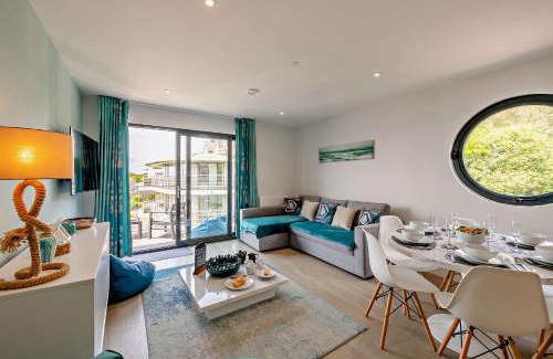 Mortehoe Apartment | 9 Middlecombe - Luxury Apartment at Byron Woolacombe, only 4 minute walk to Woolacombe Beach!