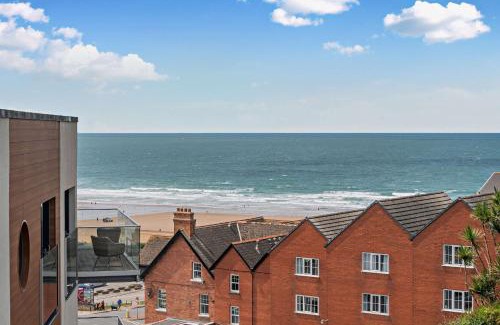 Mortehoe Apartment | 9 Middlecombe - Luxury Apartment at Byron Woolacombe, only 4 minute walk to Woolacombe Beach!