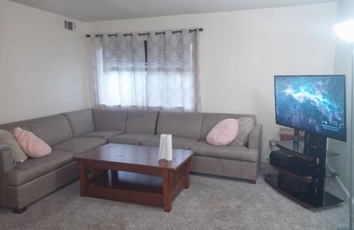 St. Andrews Apartment | 9 mnt arme schools n5 mnt to the zoon10 mnt downtown n10 minute of university