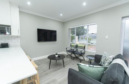 Port Elizabeth House | 9 On Oak Luxury One Bedroom