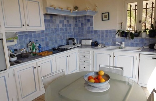 Cabris House | 9 pers 220 m² Authentic Provencal farmhouse in Ostal