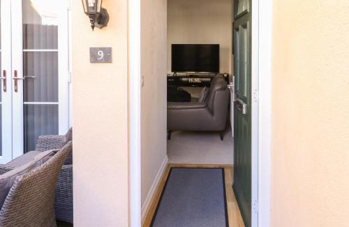Roundham Apartment | 9 Seaford Sands