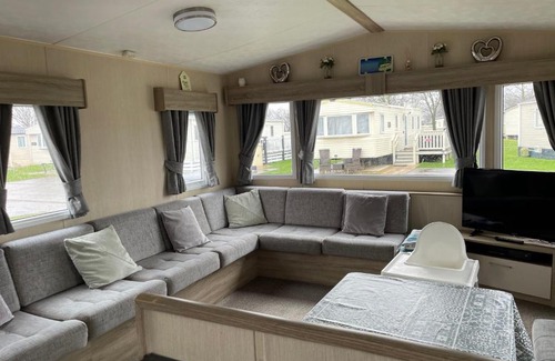 Tattershall Resort | 9 shearwater Tattershall Lakes Country Park
