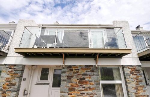 Rock House | 9 Slipway Cottages
