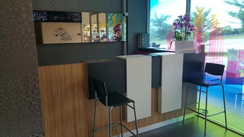 Seri Kembangan Hotel | 9 Square Hotel - Seri Kembangan