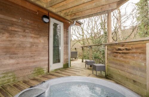 Looe House | 9 Stonerush Valley
