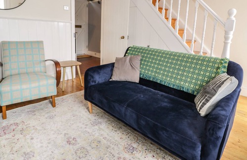 Tanygrisiau Cottage | 9 WEST END, pet friendly, with open fire in Blaenau Ffestiniog