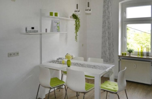 Detmold Apartment | 90 m² Apartment ∙ 1 bedroom ∙ 2 guests