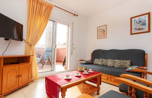 Llanca Apartment | 90 m² Apartment ∙ 3 bedrooms ∙ 6 guests