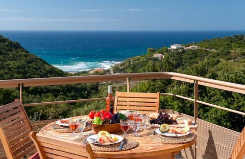 Farinole House | 90 m² House ∙ 2 bedrooms ∙ 5 guests
