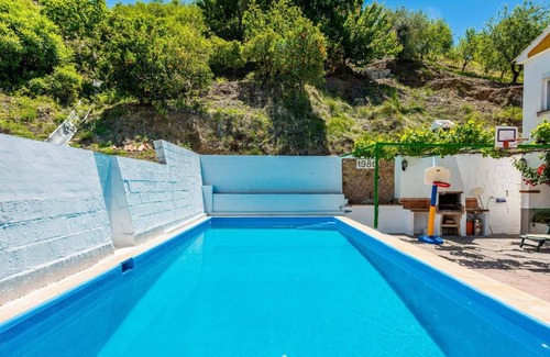Alozaina House | 90 m² House ∙ 4 bedrooms ∙ 8 guests