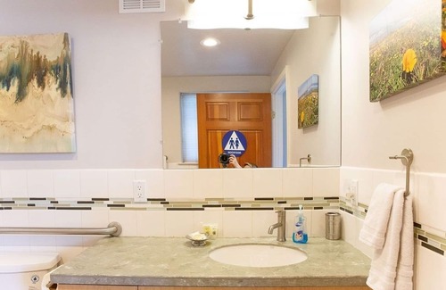 Avila Beach Apartment | 90 San Luis Street Unit B 1 Bedroom Apts by Redawning