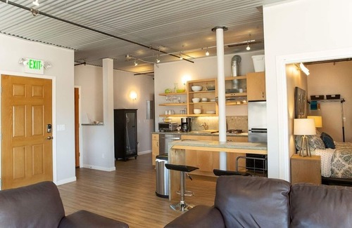 Avila Beach Apartment | 90 San Luis Street Unit B 1 Bedroom Apts by Redawning
