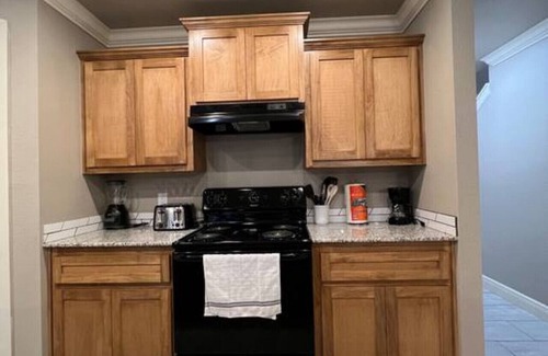 Uniontown House | 9020 3 Bed 2.5 Bath Duplex