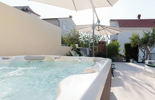 Zvekovica Condo | 90m2 Beautiful family apartment with sea view
