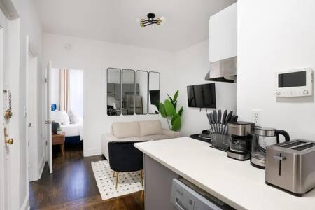 Upper East Side Apartment | 91-2A Stylish 3BR 2Bth with W D