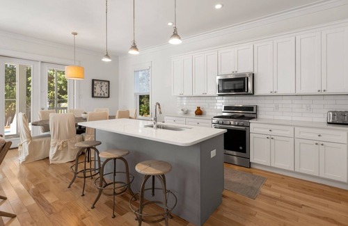 San Juan House | 91 San Juan – Pool + Bikes – Summer 20% Off