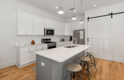 San Juan House | 91 San Juan – Pool + Bikes – Summer 20% Off