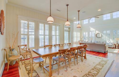 Isle of Palms House | 913 Carolina Boulevard by AvantStay Private Pool Ocean View Rooftop