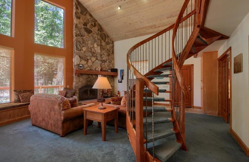 North Wawona House | 92R Jolie Cabin